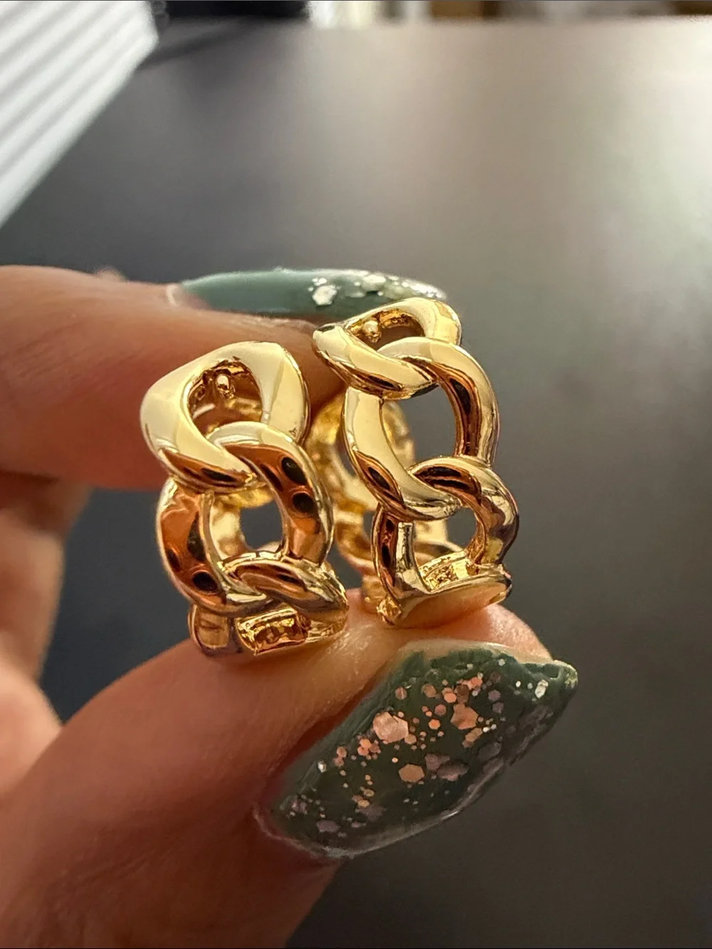 Gold Chain-Link Hoop Earrings - Women Jewelry